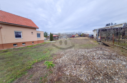 Building plot in Komárno - part of Nová Stráž for sale